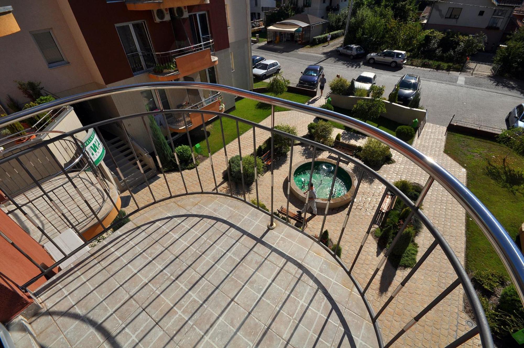 Iwa Centar Apartments & Wellness Vrnjačka Banja Exterior foto